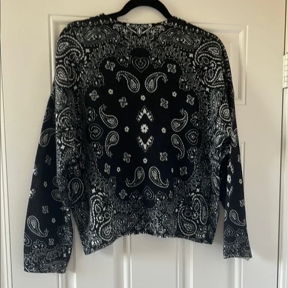 Aqua Cashmere Crew Neck Sweater ❤️‍🩹 Mended - Picture 5 of 8